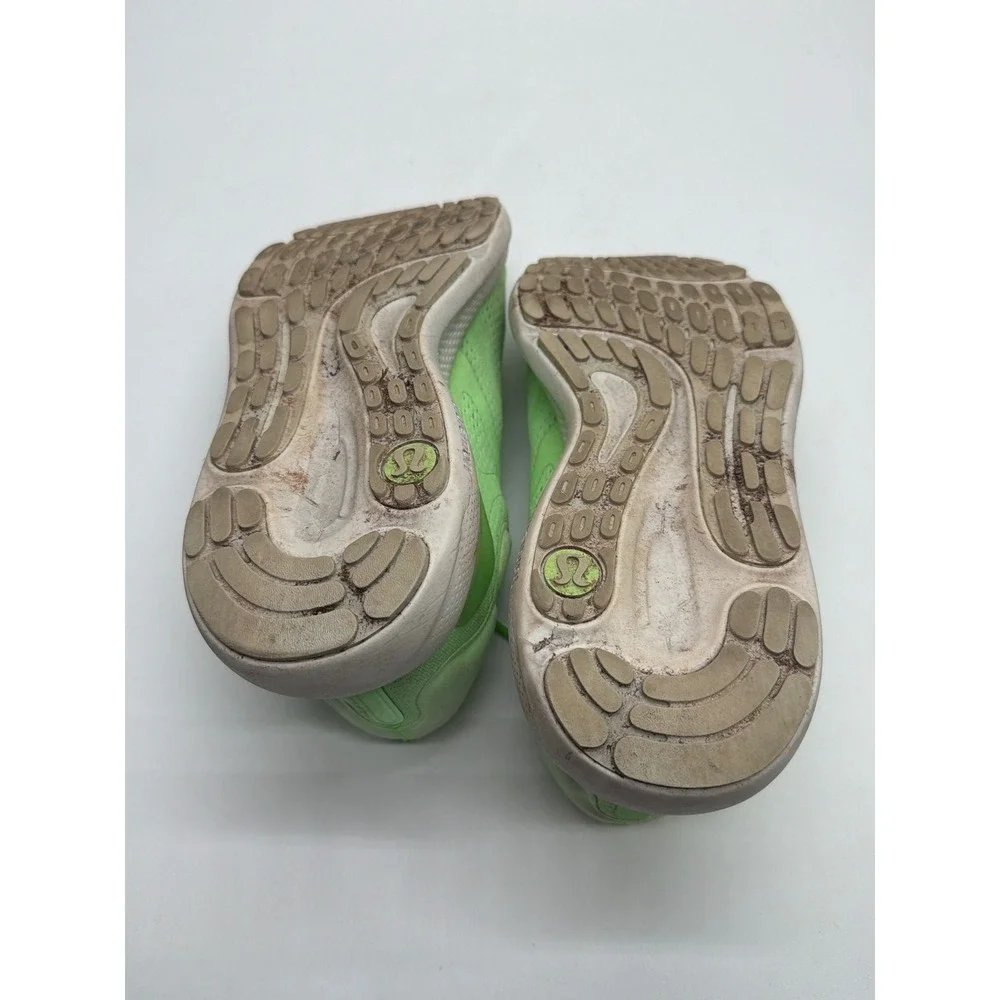 Lululemon Blissfeel 2 Womens Running Shoes Electric Lime Green Neon Sneakers